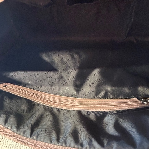 Guess Multi color duffle - Picture 9 of 9